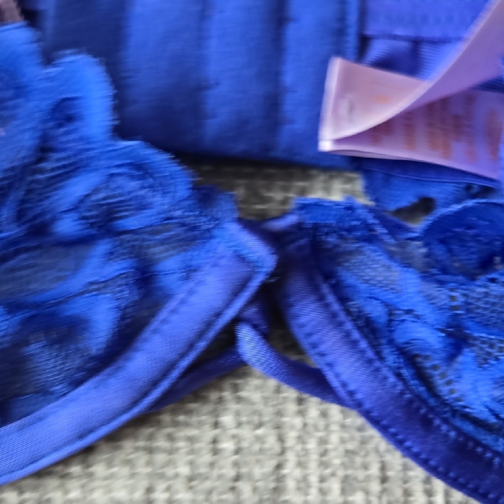 Savage X Fenty Vibrant Blue Lace Bra - Picture 5 of 6